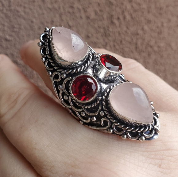 New Rose Quartz and Garnet 925 Silver Statement Ring. - Picture 6 of 15